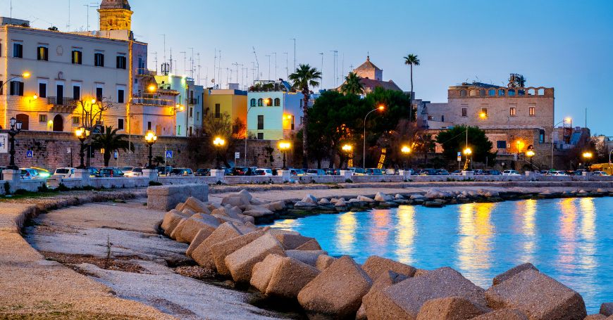 Bari lungomare where to find seafood stalls