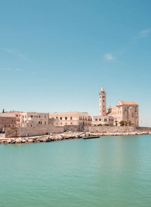A PASSEGGIO PER TRANI